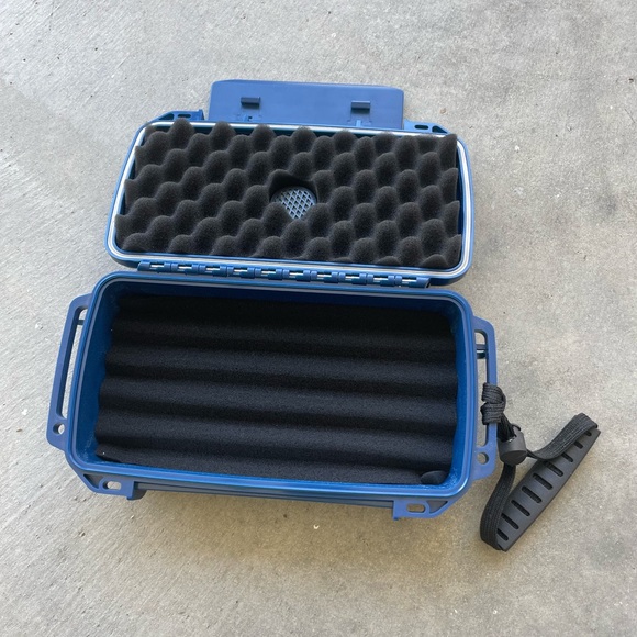 Undercrown All Dekk’d Out Cigar Case by Drew Estate - Picture 2 of 3